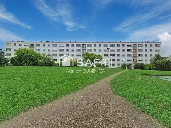 Bel appartement traversant avec 3 chambres et cave