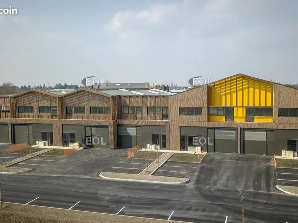 Local d'activité 527 m²