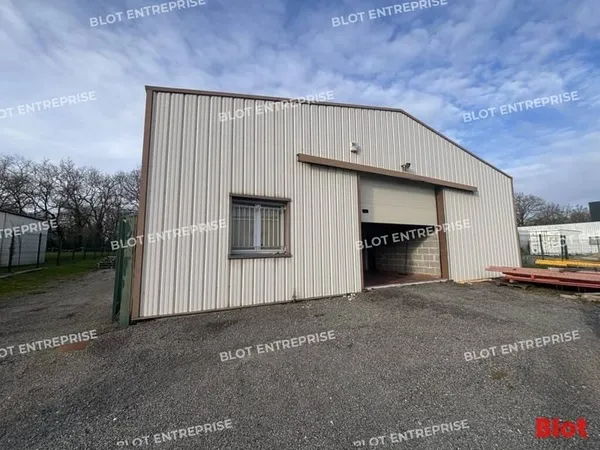 Entrepôt 400 m²