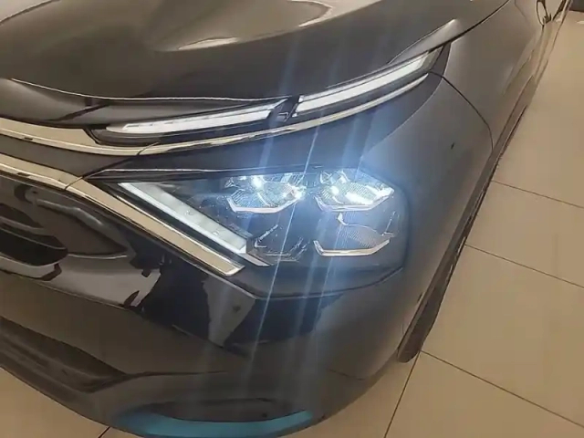 Citroën C4 e- 136 ch automatique — photo 52