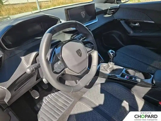 Peugeot 2008 puretech 100 s&amp;s bvm6 — photo 2