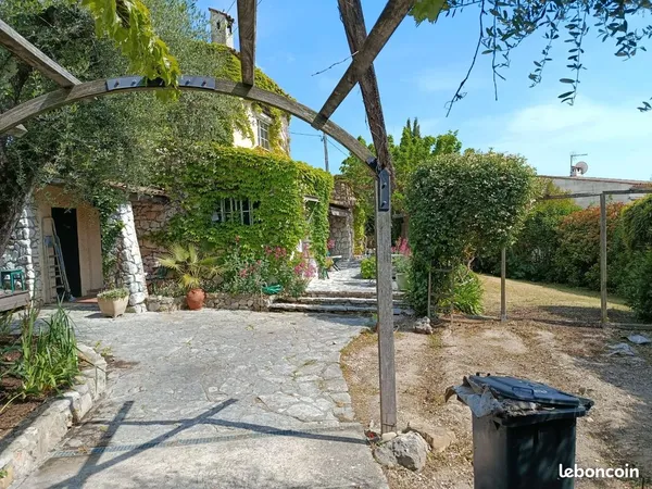 Maison 2 étages à louer sur Mougins