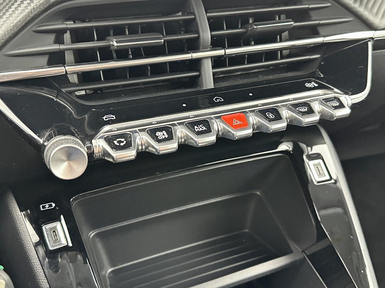 Peugeot 208 electrique 54 kwh 156ch style — photo 27