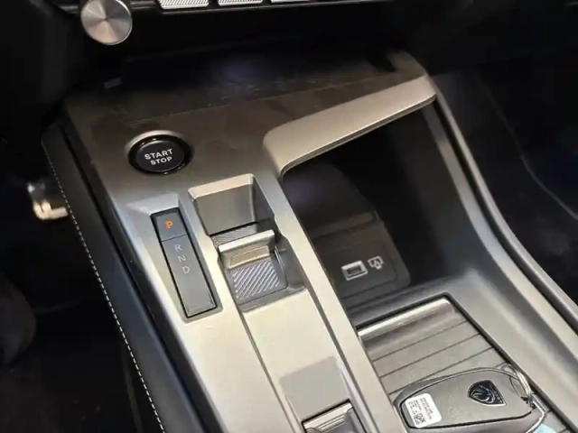 Peugeot 308 electrique 55 kwh 156ch — photo 14