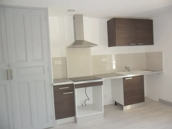 BEDARIEUX - Appartement 3 pièce(s) 40.42 m2 - Loyer 460 € CC