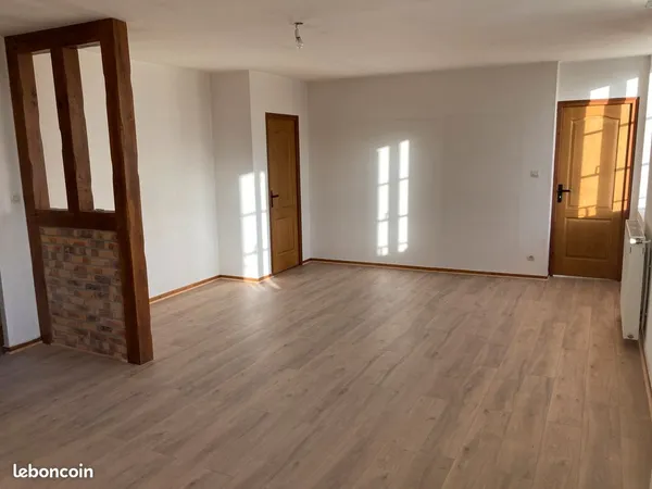 Appartement de 83 m2 Centre-ville La Guerche-sur-l'Aubois - 2 chambres