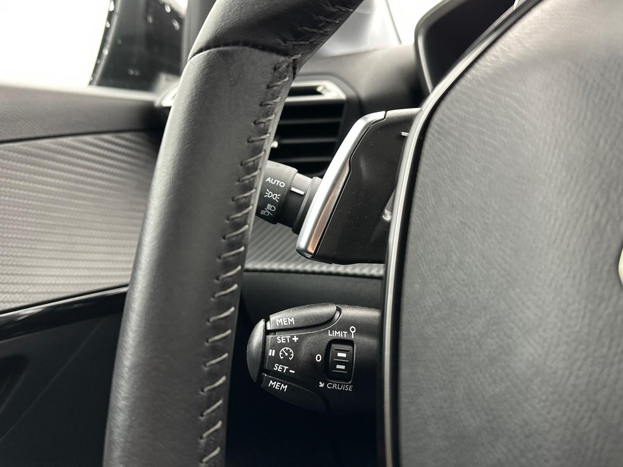 Peugeot 208 puretech 100 s&s eat8 active pack — photo 19