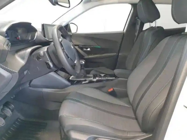 Peugeot 2008 puretech 130 s&amp;s bvm6 — photo 26