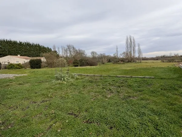Terrain 700m² Ciré d'Aunis