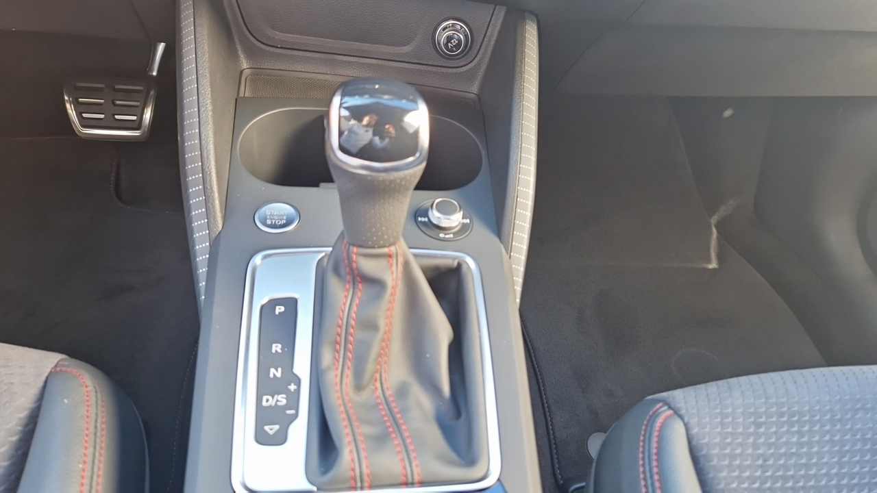 Audi Q2 35 TDI 150 S tronic 7 — photo 23