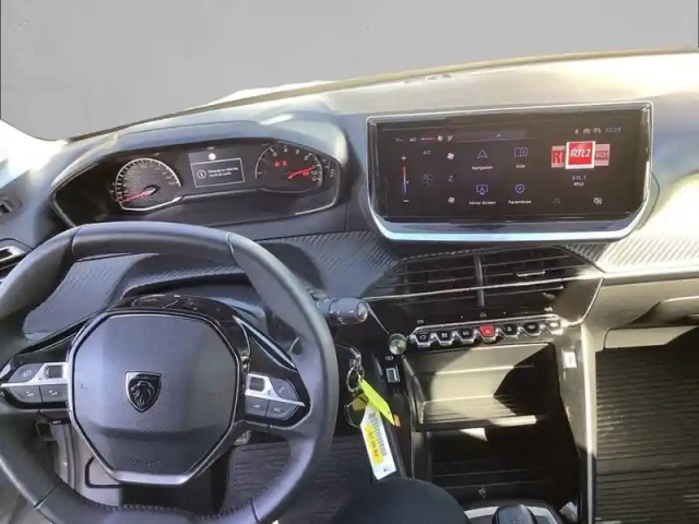 Peugeot 208 puretech 75 s&amp;s bvm5 — photo 8