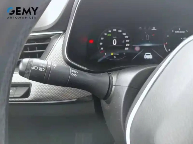 Renault Arkana mild hybrid 140 edc fap - 22 — photo 36