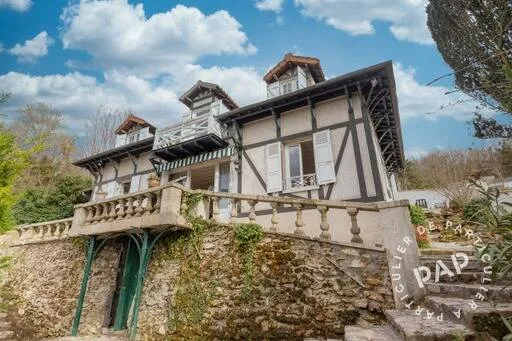Maison 7 pièces 210 m²
