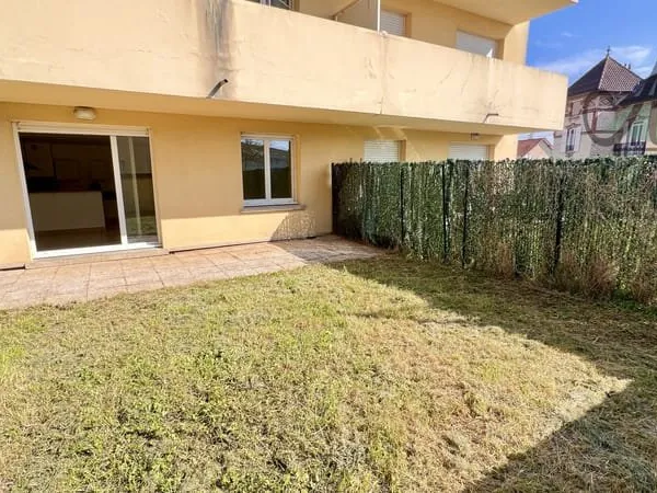 77 - MONTEREAU FLT YONNE Ville basse - Appartement 42 m2 env