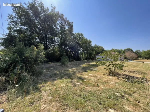 Terrain 680 m² Castelnau-d'Estrétefonds