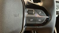 Peugeot 2008 1.2 PureTech 130ch S&S Allure EAT8 — photo 25