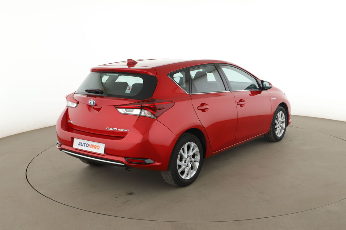 Toyota Auris 1.8 Hybride Dynamic — photo 5