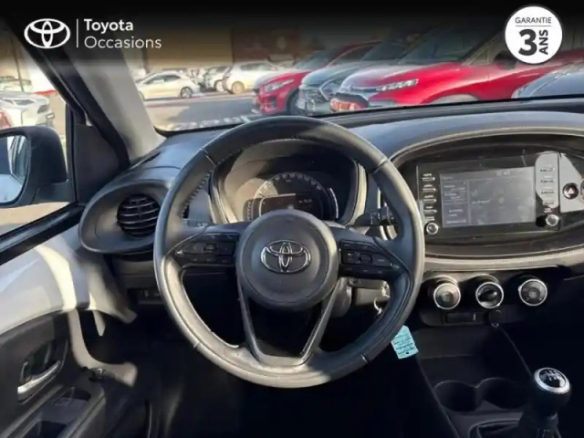 Toyota Aygo X 1.0 vvt-i 72ch dynamic my23 — photo 9