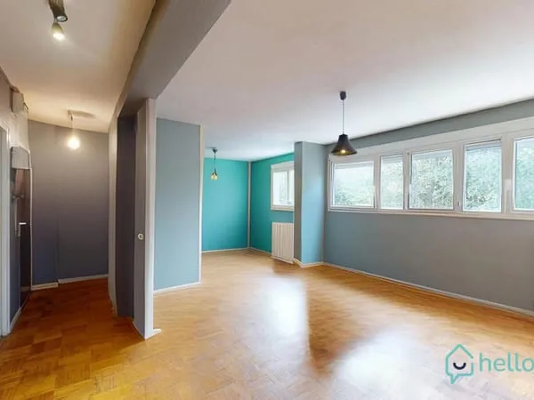 VA3025 - APPARTEMENT T4 DE 63 m² - REIMS, RUE PASTEUR