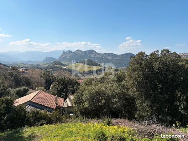 Terrain 910 m² PATRIMONIO