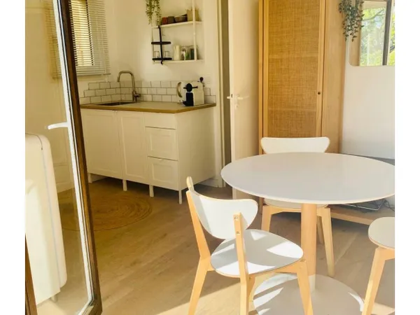 Location Studio Meublée à l'année