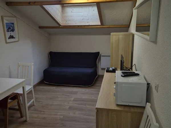 Location studio avec une chambre