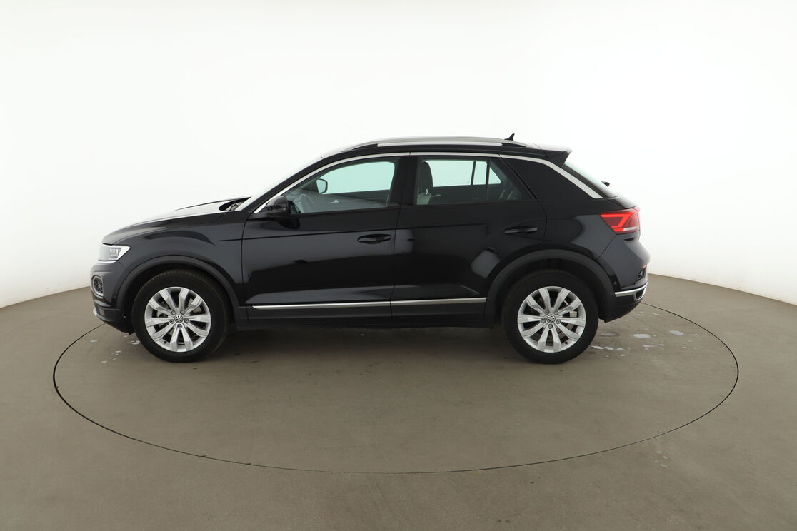 Volkswagen T-Roc 1.5 TSI EVO Carat DSG7 — photo 2