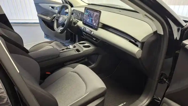 Mg Mgs5 ev 64kwh - 170 kw 2wd — photo 63