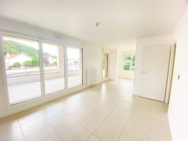 Appartement 3 pièces avec terrasse