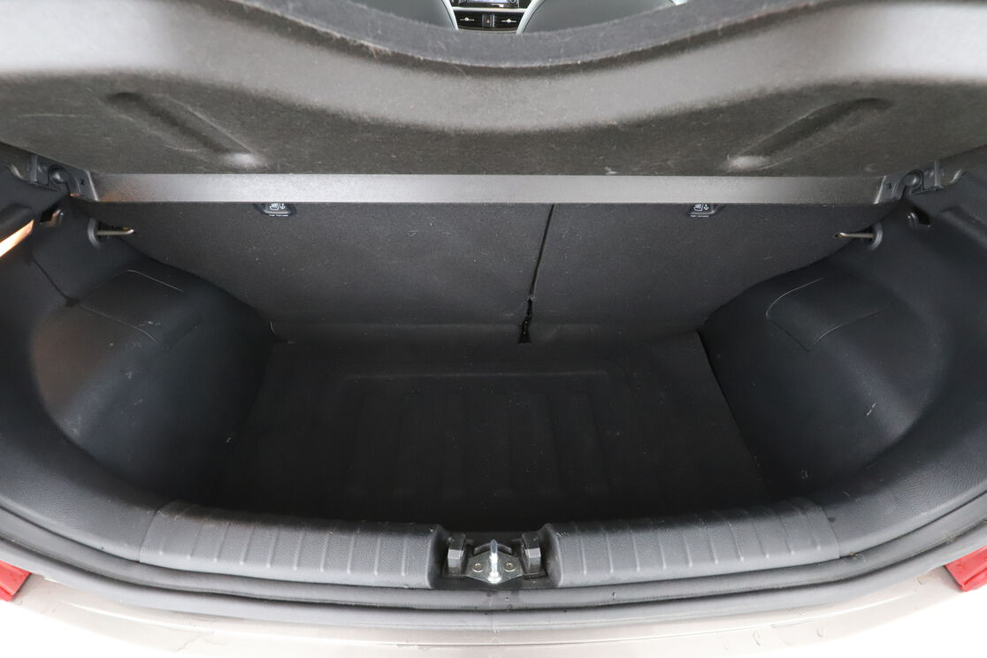 Kia Picanto 1.2 X Line — photo 16