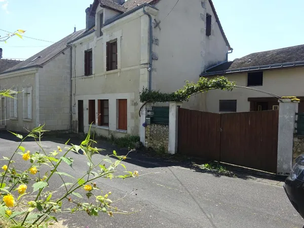 Maison Le Petit Pressigny 7 pièce(s) 0118 m2