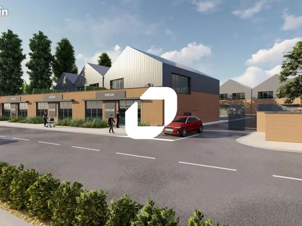 Local commercial 1 742 m²