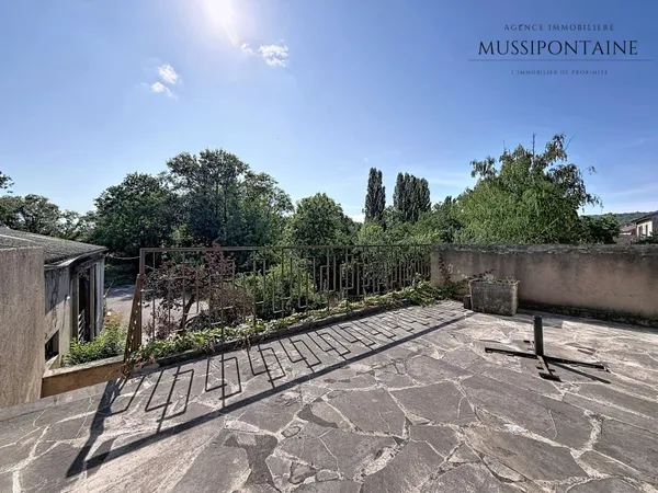Maison 6 pièces 160 m²