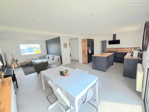 Maison contemporaine 126m2 carrez, Orientée plein Sud