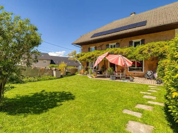 Maison 7 pièces 280 m²