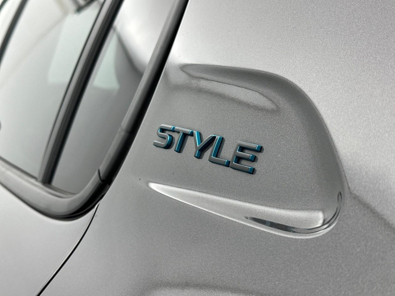 Peugeot 208 puretech 100 s&s bvm6 style — photo 31