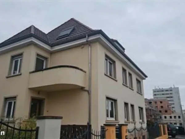 A louer : chambre meublée neuve et tout confort dans une maison rénovée de qualité à Bischheim, idéa