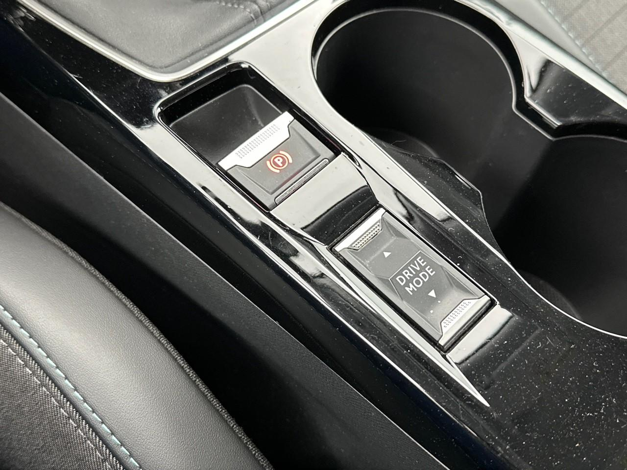 Peugeot 2008 puretech 100 s&s bvm6 allure — photo 32
