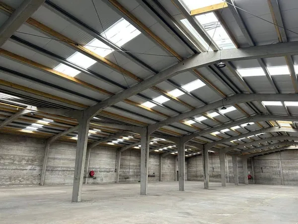 Local d'activité 3340 m²