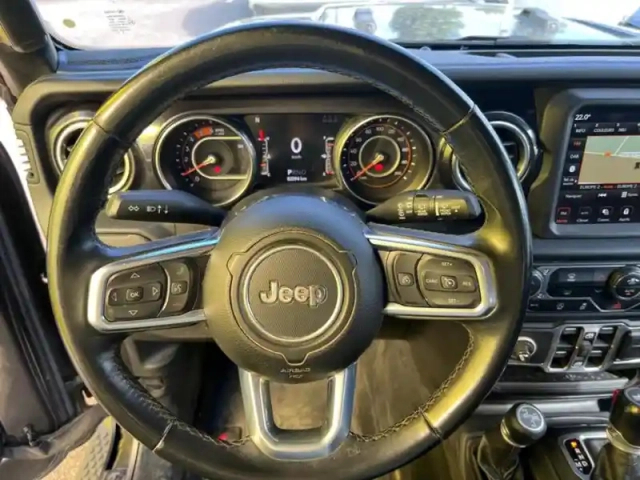 Jeep Wrangler 2.2 crdi 200 unlimited sahara — photo 24