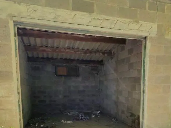 Garages sur terrain constructible