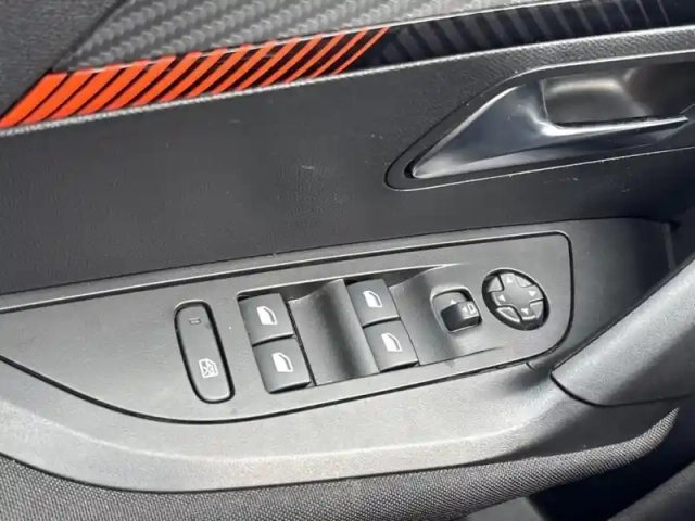 Peugeot 2008 puretech 100 s&amp;s bvm6 active pack — photo 20