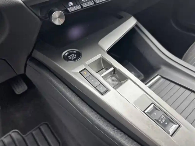 Peugeot 308 sw puretech 130ch s&amp;s eat8 — photo 38