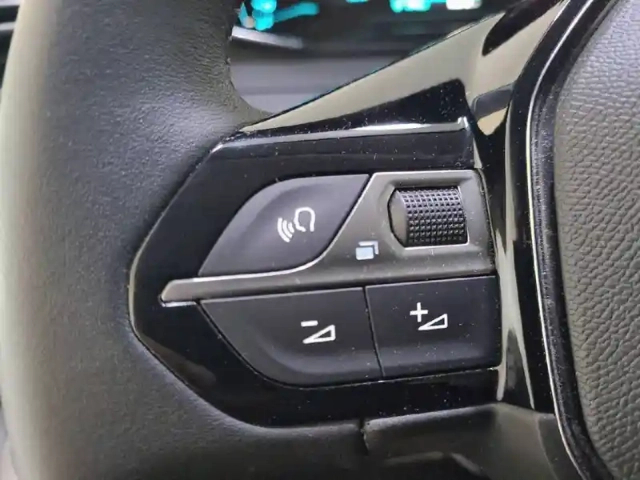 Peugeot 208 electrique 50 kwh 136ch — photo 28
