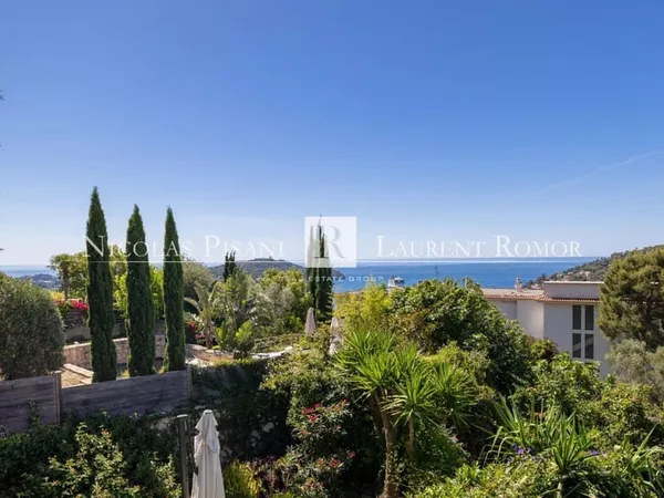 Appartement type Maison - 4 Pieces - Terrasse - Parking - Corne d'OR Villefranche-Sur-Mer