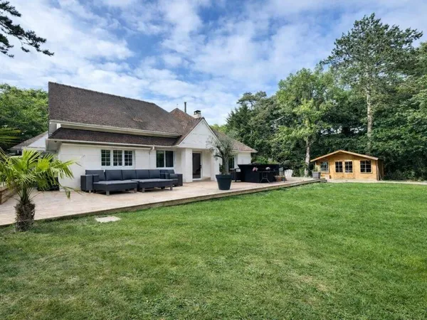 Villa 5 pièces 200 m²