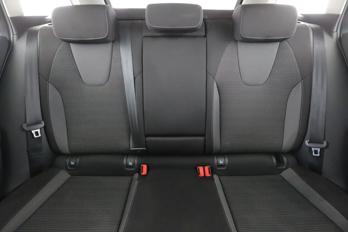 Skoda Octavia Combi 2.0 TDI SCR Business DSG7 — photo 14