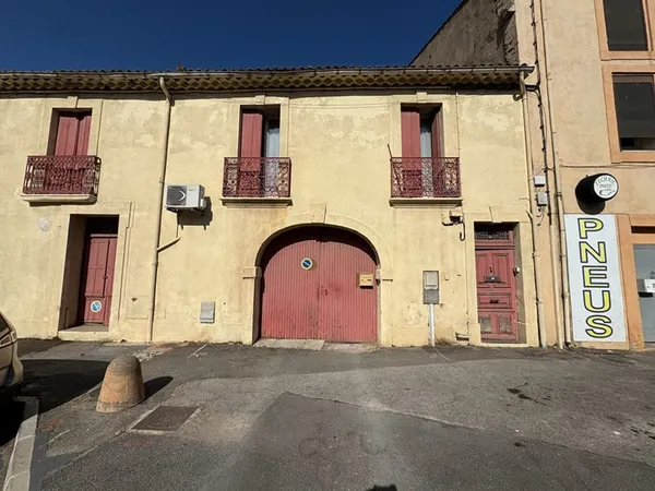 Parking / box - Béziers - 209 m²