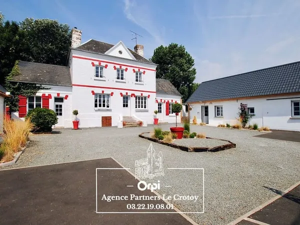 Maison 9 pièces 274 m²