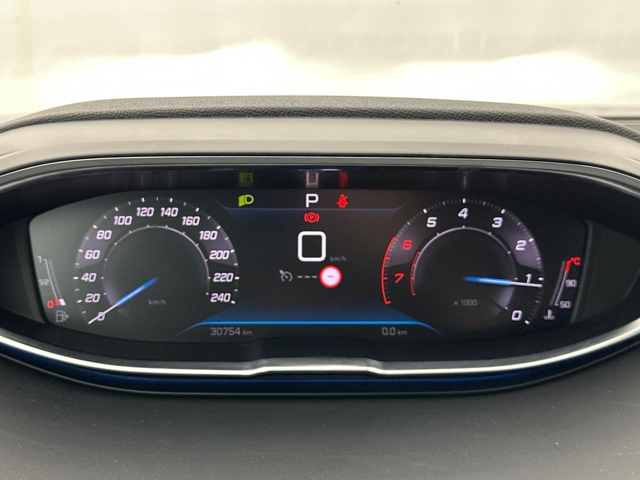 Peugeot 3008 puretech 130ch s&s eat8 allure pack — photo 21